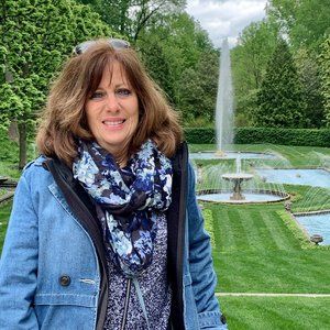 Meet your Posher, Donna